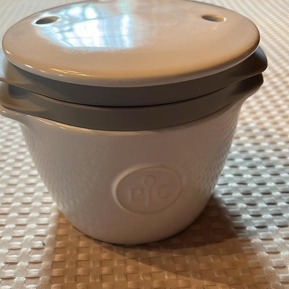 Pampered Chef White Ceramic Microwave Breakfast Sandwich Maker - Picture 2 of 2